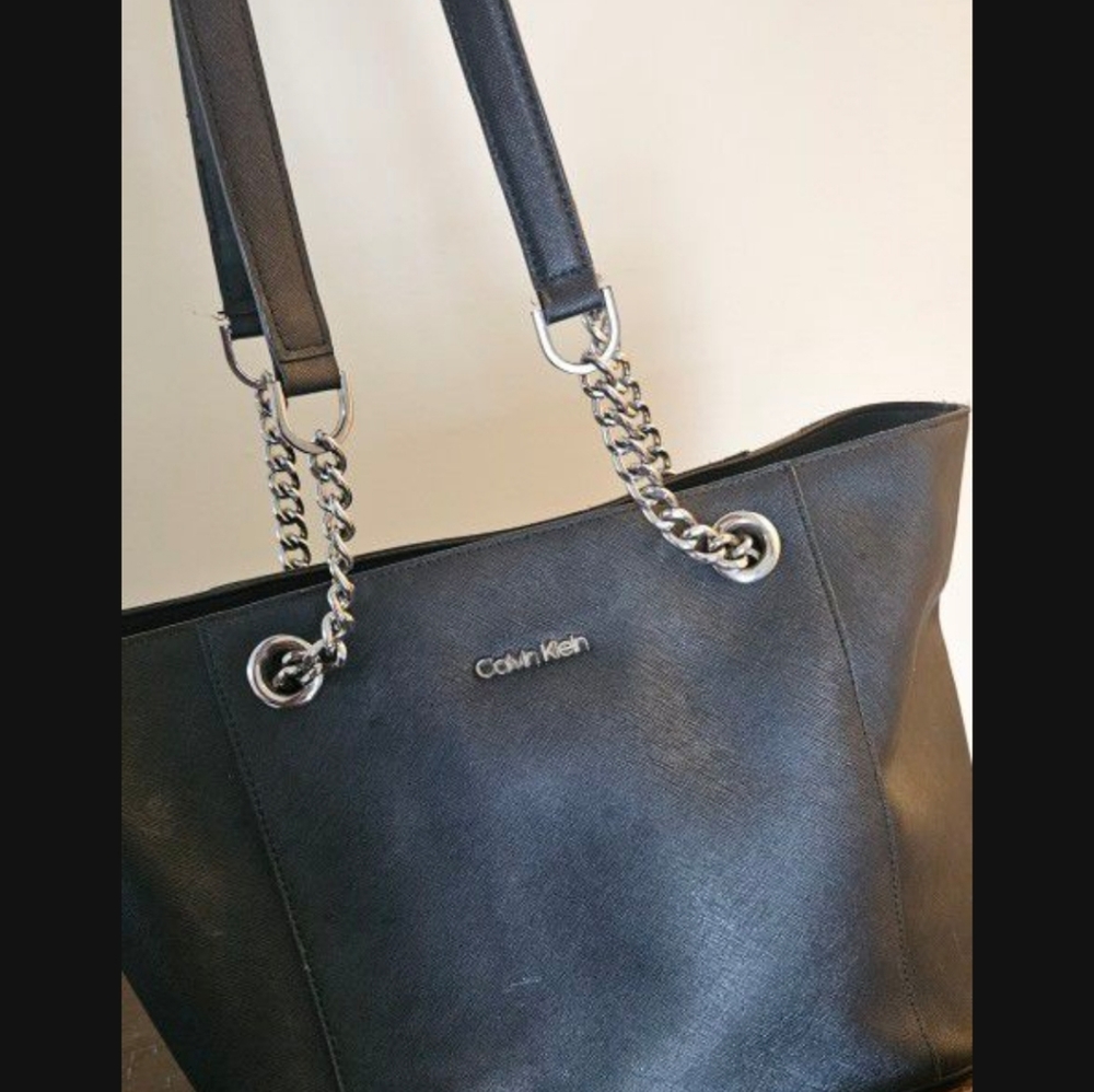 Micheal kors black bag